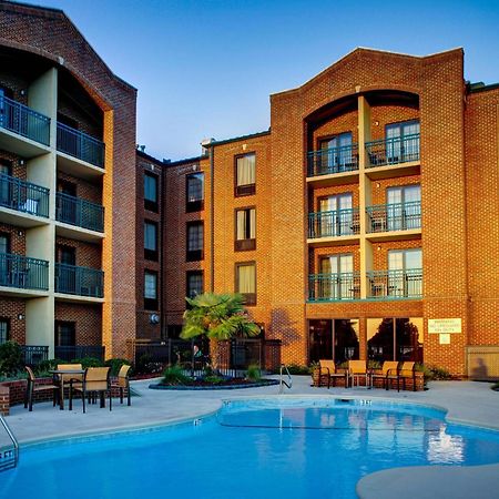 Courtyard By Marriott New Bern Hotel Exterior photo